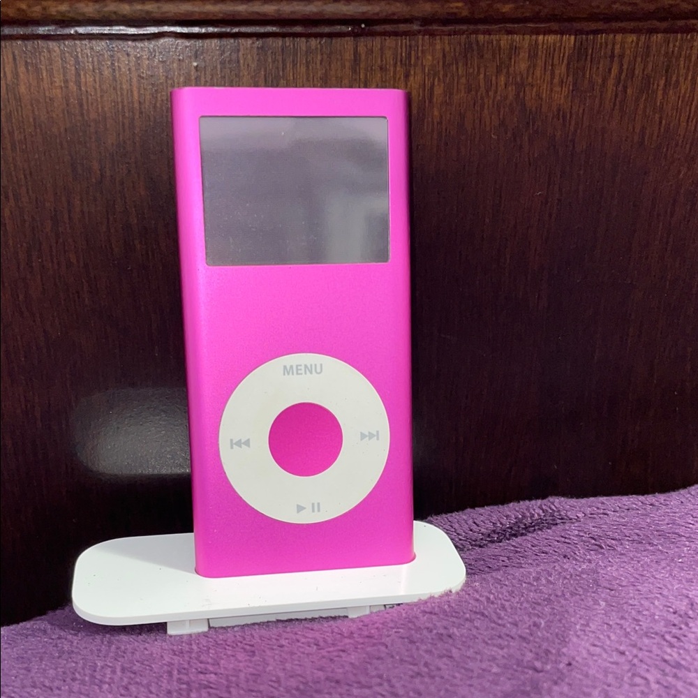 Apple Pink iPod Nano